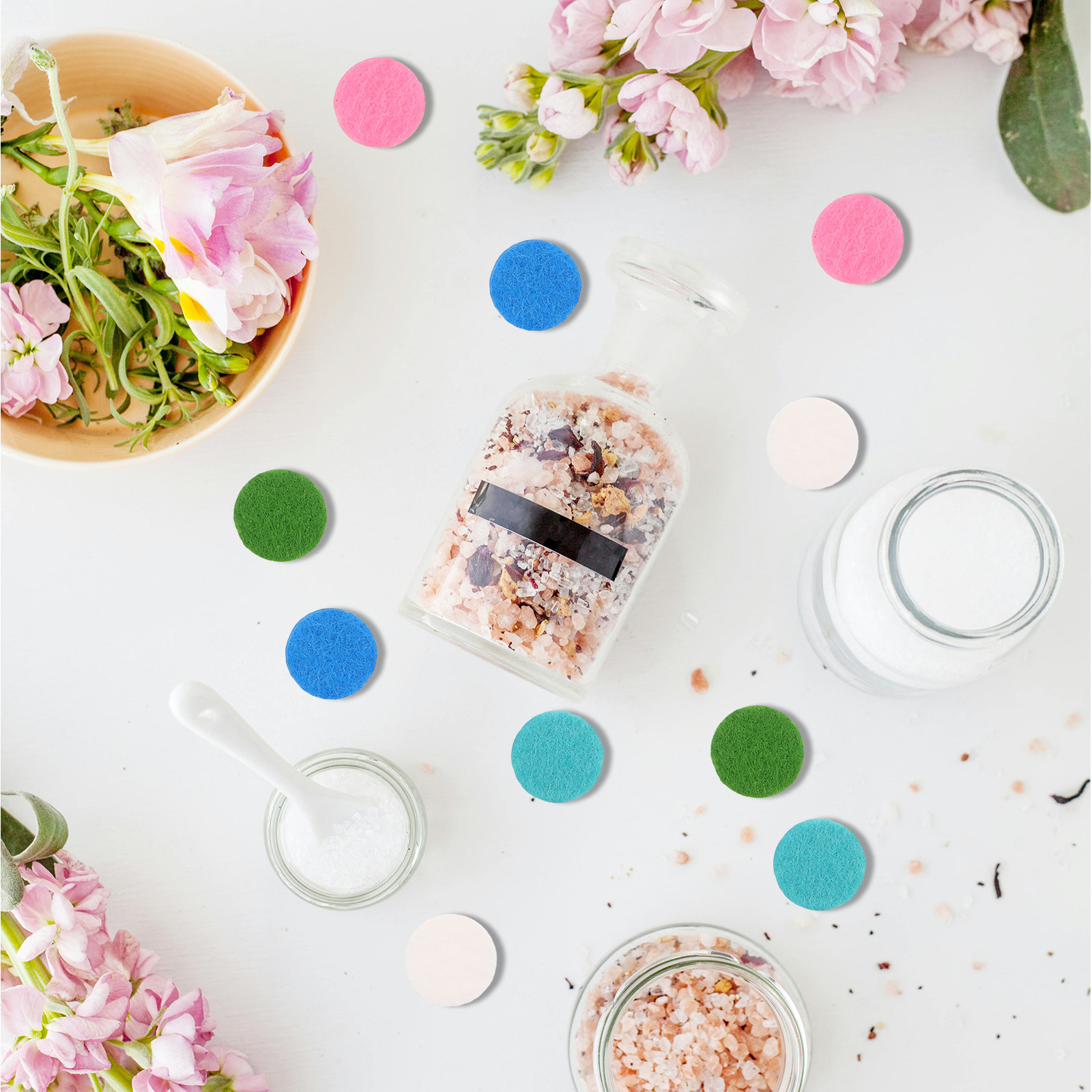 Aromatherapy Diffuser - แผ่นใยฝ้ายสำหรับน้ำมันหอมระเหย 50 ชิ้น แบบกลม สำหรับเติมลงในล็อกเก็ตขนาด 25